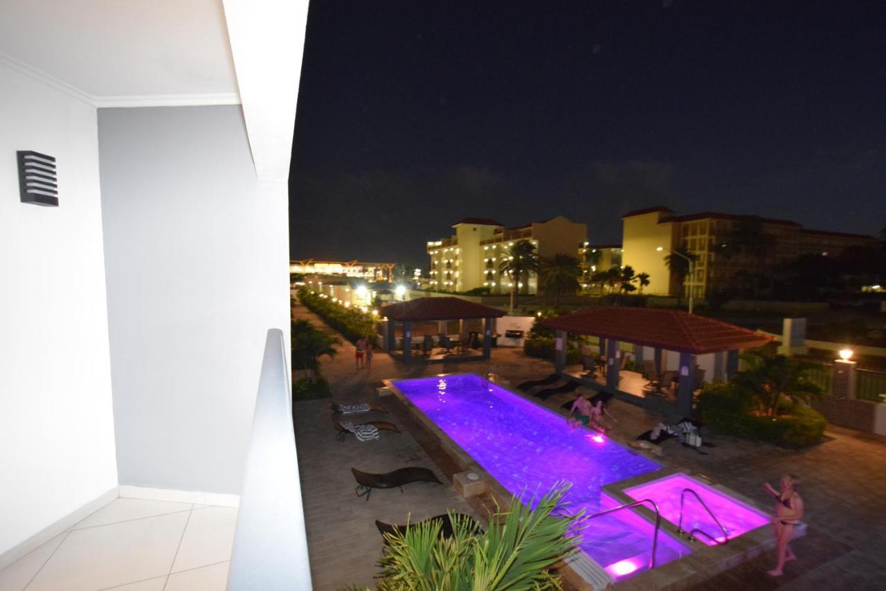 Arena Condos Aruba - Few Steps From Eagle Beach! パームビーチ エクステリア 写真