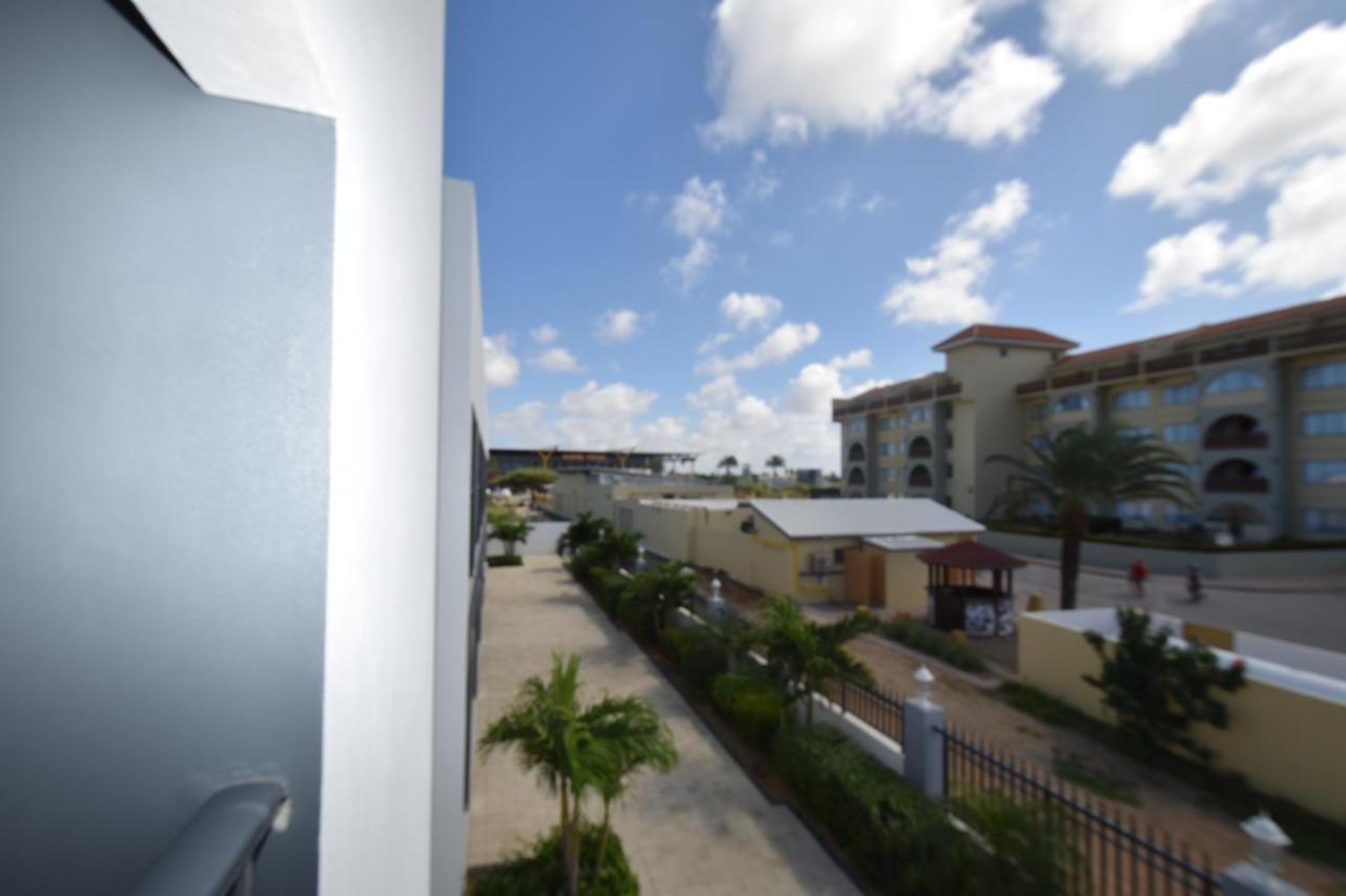 Arena Condos Aruba - Few Steps From Eagle Beach! パームビーチ エクステリア 写真