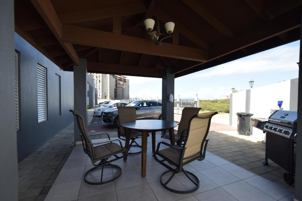 Arena Condos Aruba - Few Steps From Eagle Beach! パームビーチ エクステリア 写真