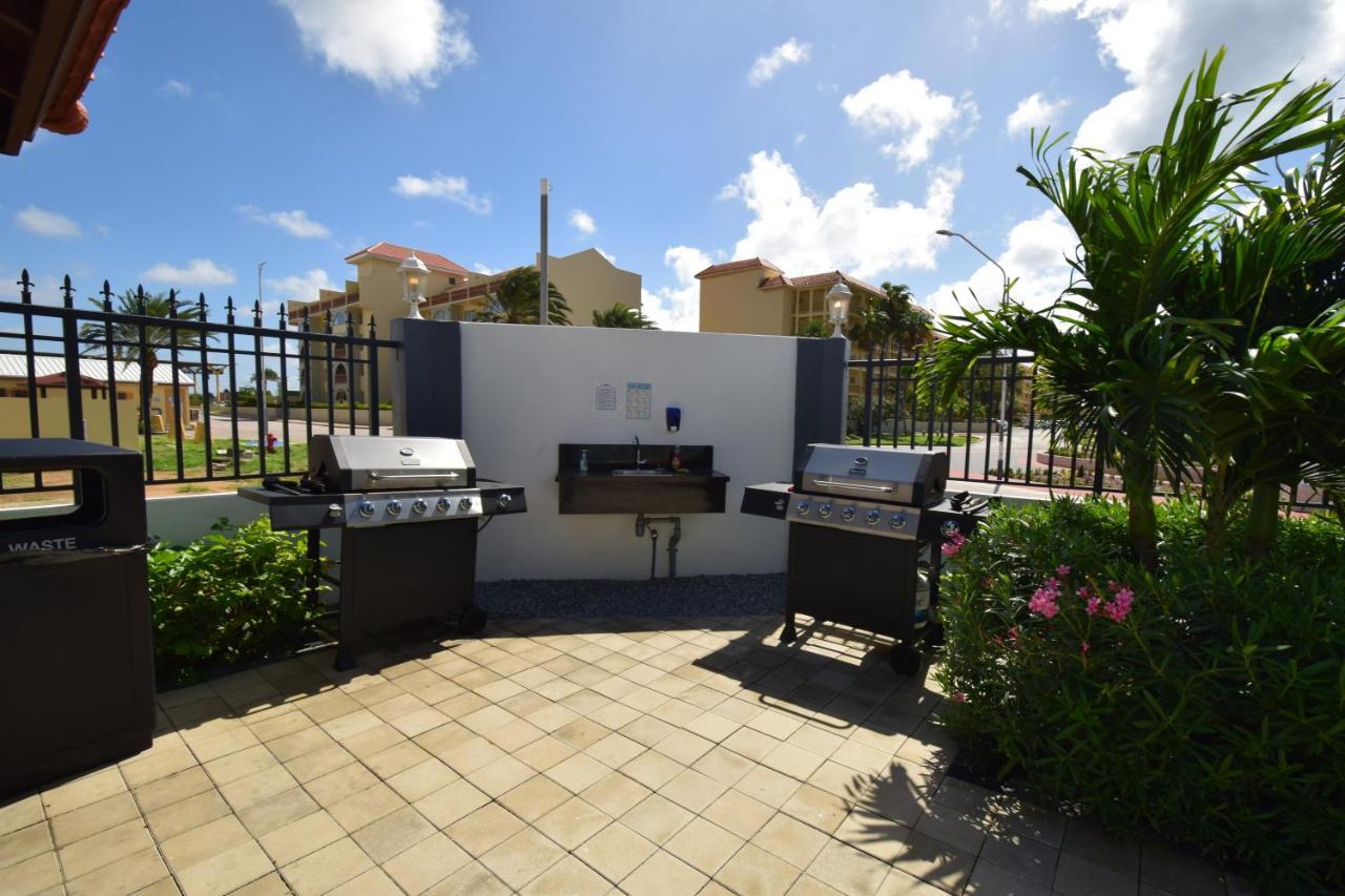 Arena Condos Aruba - Few Steps From Eagle Beach! パームビーチ エクステリア 写真